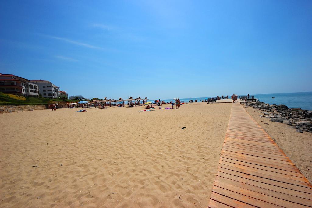 Menada Luxor Apartments Свети-Влас Экстерьер фото