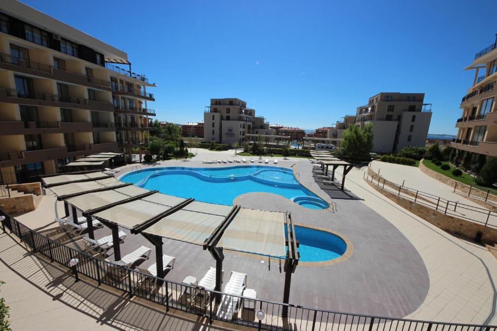 Menada Luxor Apartments Свети-Влас Экстерьер фото