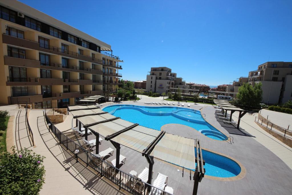 Menada Luxor Apartments Свети-Влас Экстерьер фото