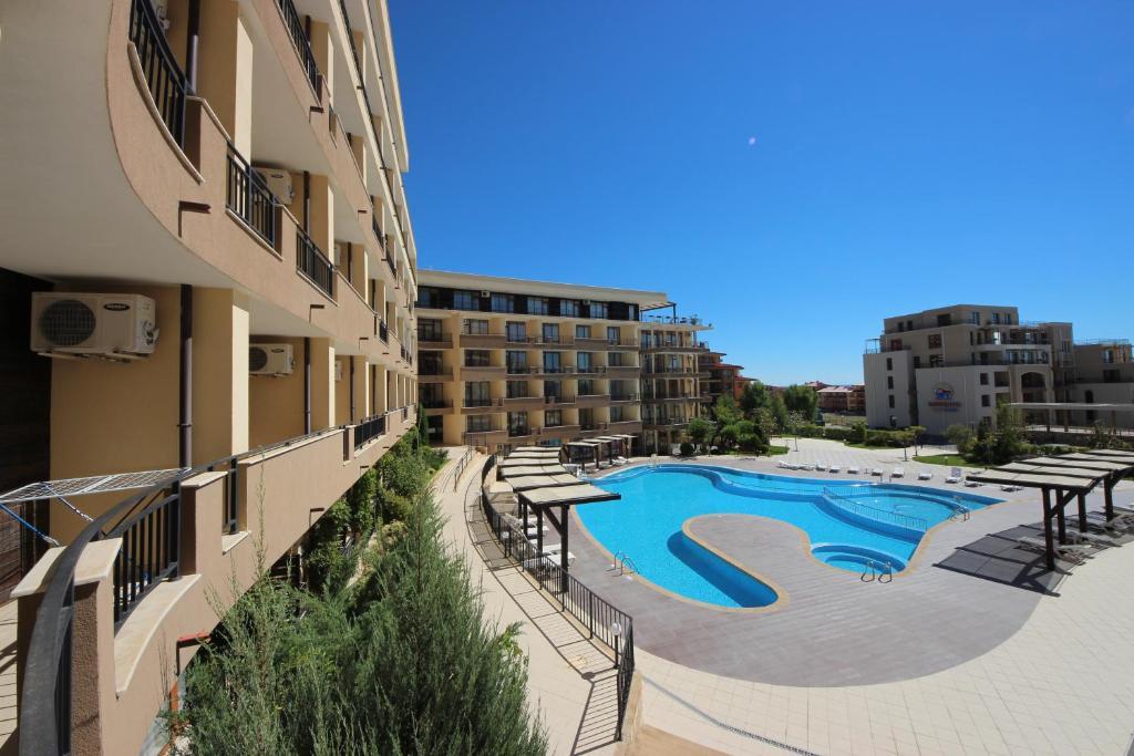 Menada Luxor Apartments Свети-Влас Экстерьер фото